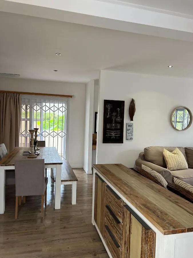 The Runway Lodge Pointe La Rue