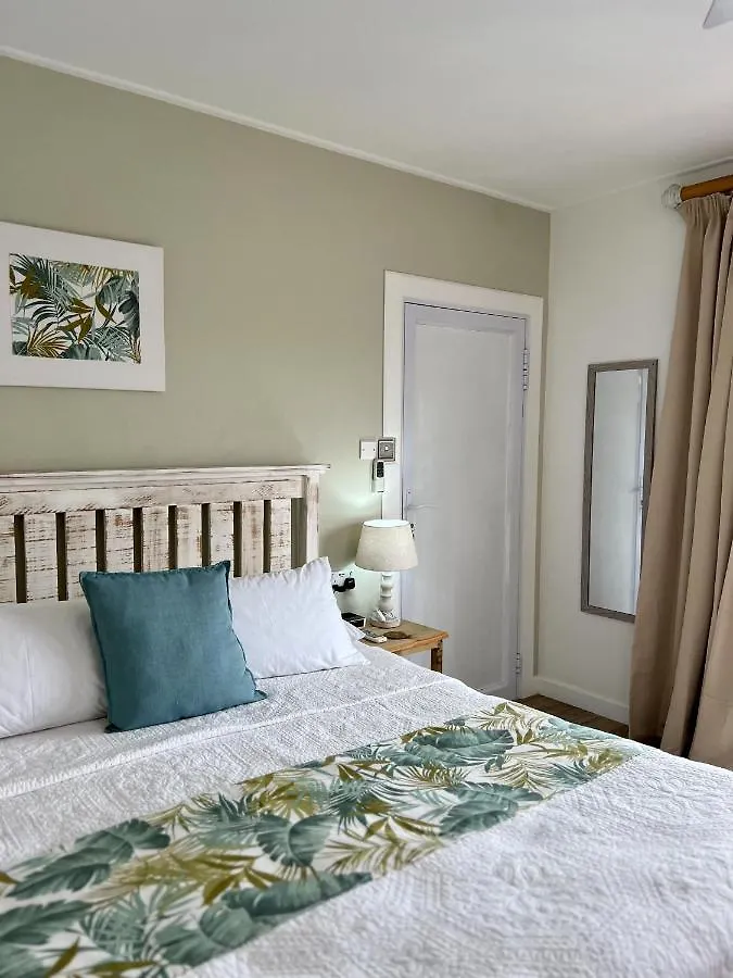 The Runway Lodge Pointe La Rue